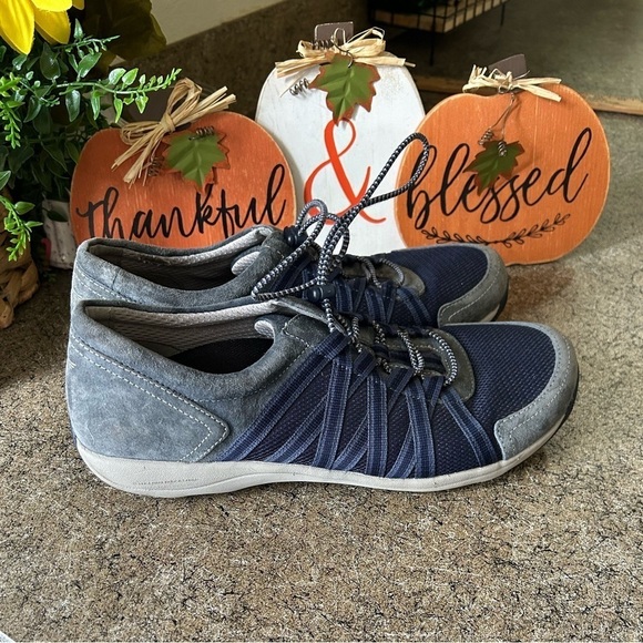 Dansko Honor Blue Suede And Mesh Bungee Sneakers Women's size 10 - Picture 1 of 8